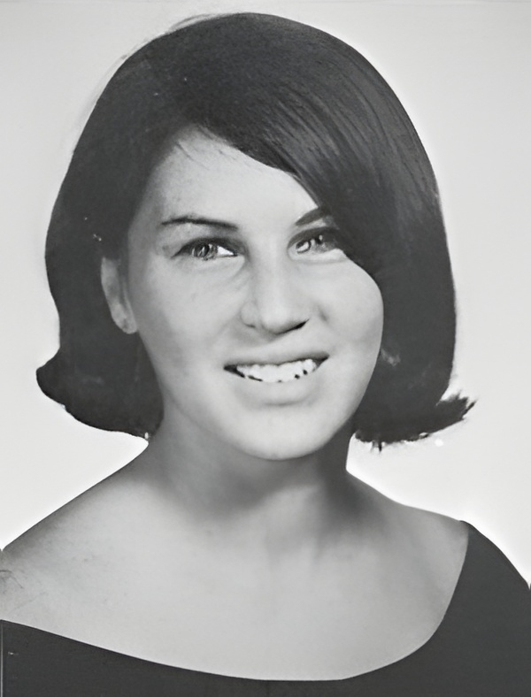Paula Kelly